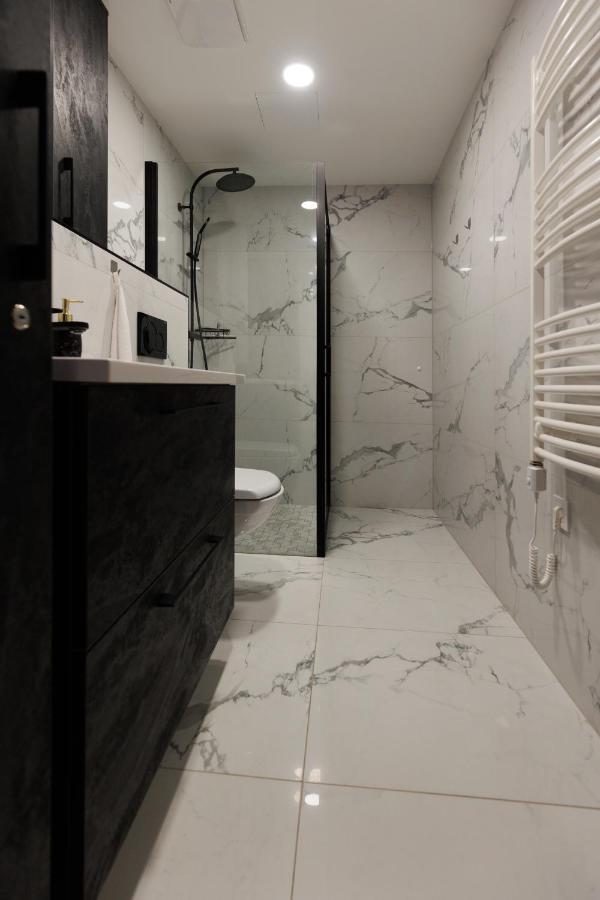 Villa Bauhaus Wellness Apartman Fsz. 1 希欧福克 外观 照片