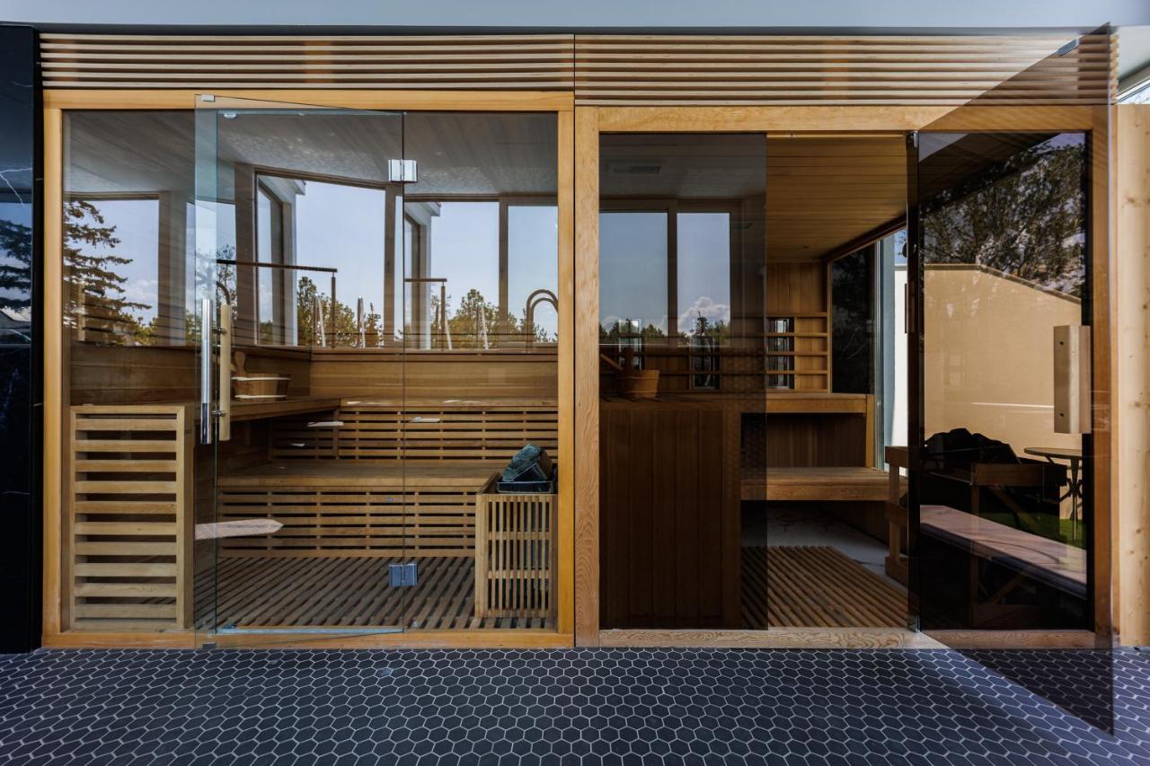 Villa Bauhaus Wellness Apartman Fsz. 1 希欧福克 外观 照片