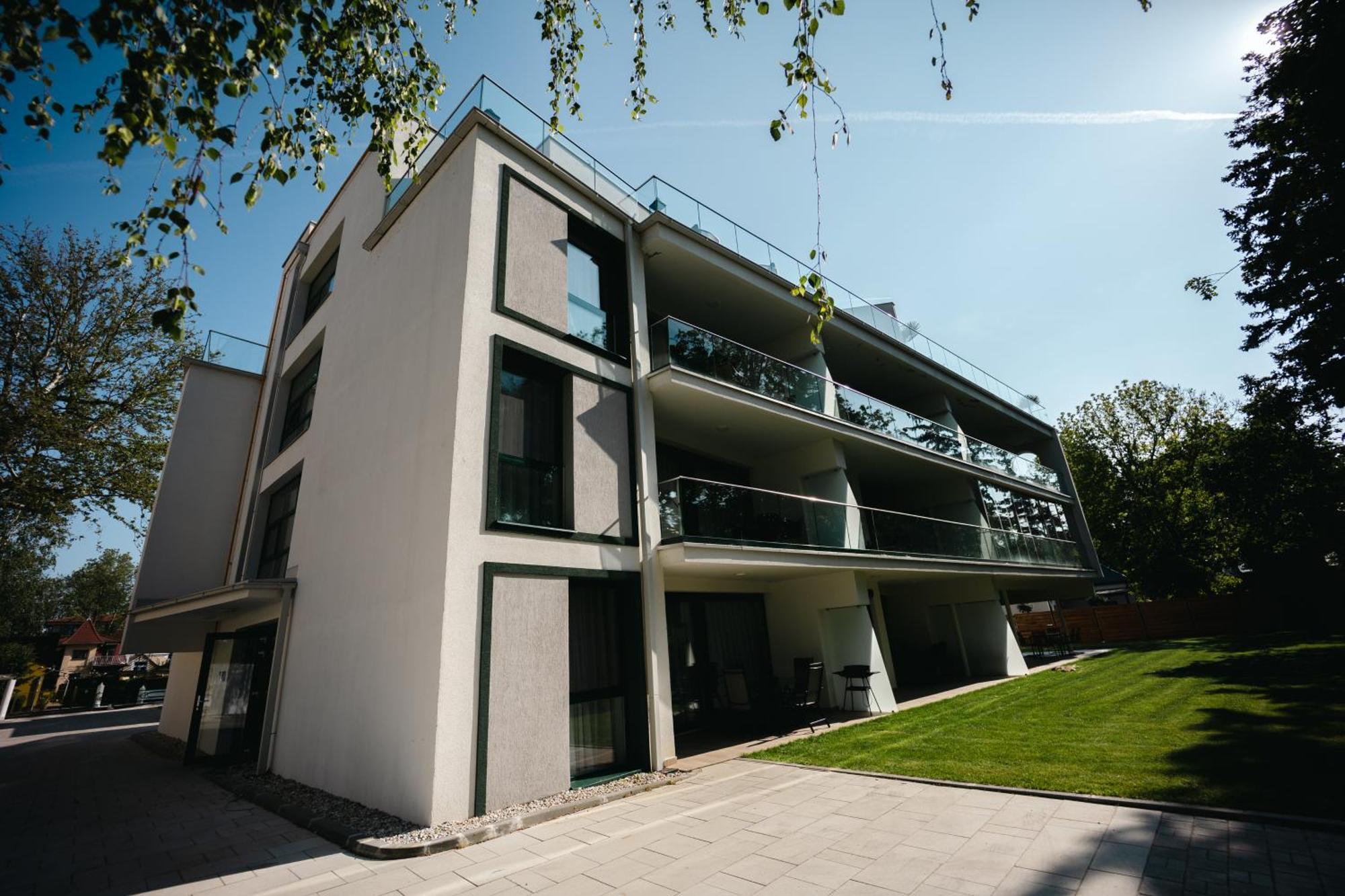 Villa Bauhaus Wellness Apartman Fsz. 1 希欧福克 外观 照片